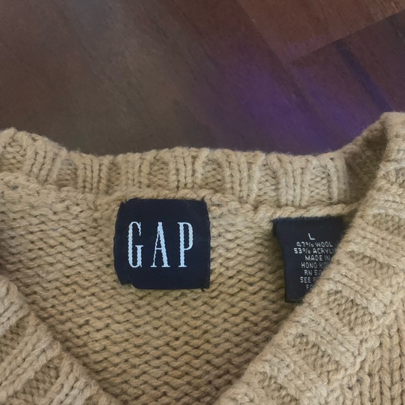 Gap sweater - Picture 2 of 3